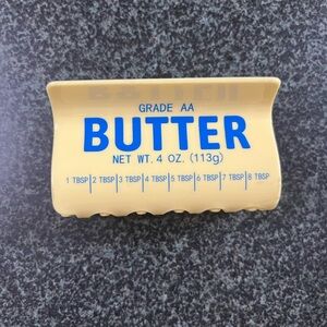 NWT Butter Novelty Claw Clip